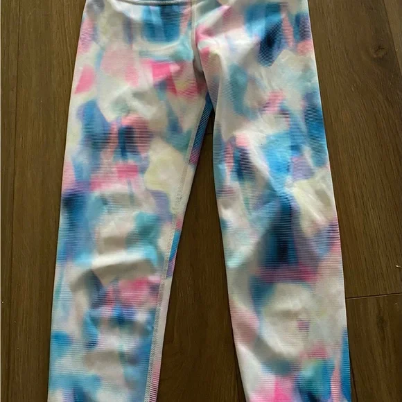 Athleta Girl Lot Of 2 Leggings Capri Tie Dye And Speckled Full Length Sz L EUC - Picture 2 of 6